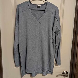 CAbi Lightweight Pullover Hoodie Size M